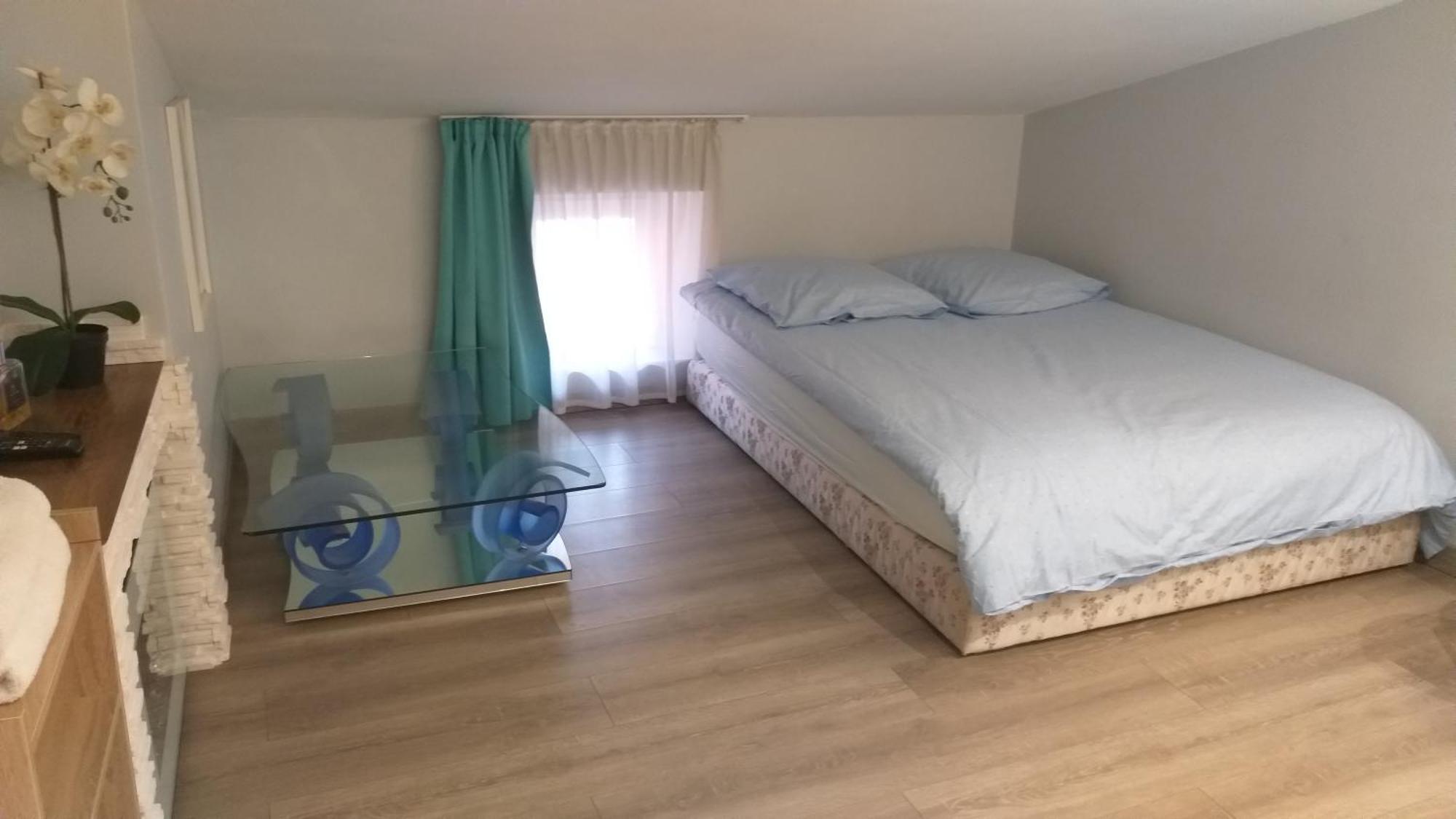 Mon Petit Nid D'Amour Au Coeur Historique De Fréjus Exterior foto